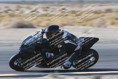 media/Jan-10-2025-CVMA Friday Practice (Fri) [[489e0da257]]/Group 4 and Trackday/Session 2 (Turn 4 Inside)/